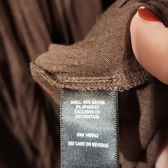 Beautiful Torrid top size 5 - Picture 5 of 5